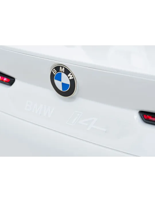 BMW I4 - Illuminazione per bambini e sicurezza